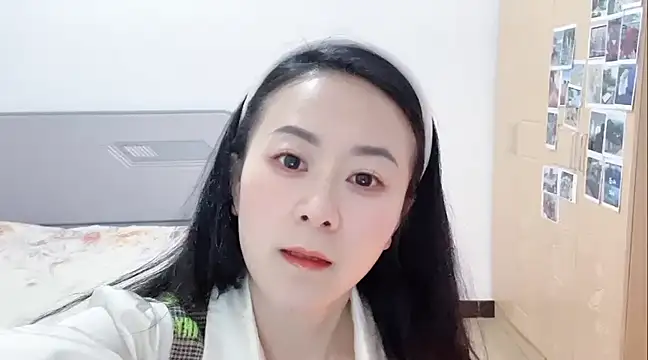 fanfan-FF online show from 02-04-25, 12:22