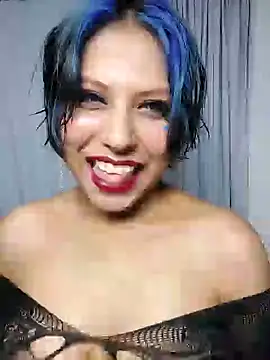 Snapshot of azulzulix chatting on 02-08-25, 01:54 azulzulix online show from 02-08-25, 01:54