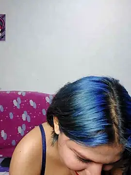 Snapshot of azulzulix chatting on 02-13-25, 01:40 azulzulix online show from 02-13-25, 01:40