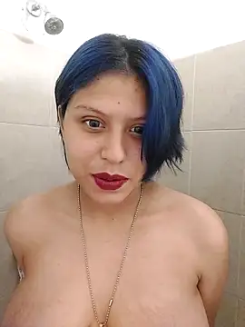 Snapshot of azulzulix chatting on 03-06-25, 01:37 azulzulix online show from 03-06-25, 01:37