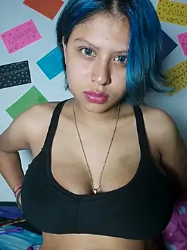 Snapshot of azulzulix chatting on 03-16-25, 05:17 azulzulix online show from 03-16-25, 05:17