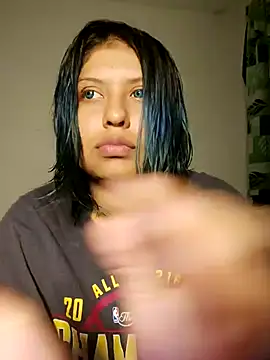 Snapshot of azulzulix chatting on 09-22-25, 01:07 azulzulix online show from 09-22-25, 01:07