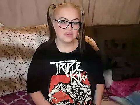 Snapshot of ChubbyBubs chatting on 01-19-25, 11:34 ChubbyBubs online show from 01-19-25, 11:34