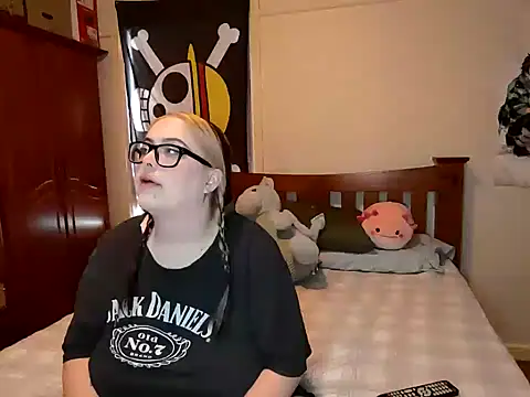 Snapshot of ChubbyBubs chatting on 02-08-25, 03:52 ChubbyBubs online show from 02-08-25, 03:52