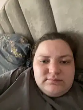 Alex m online show from 10-17-25, 05:32