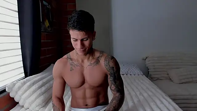 pettergrey1 online show from 11-14-25, 08:07