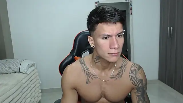 pettergrey1 online show from 02-18-26, 11:17