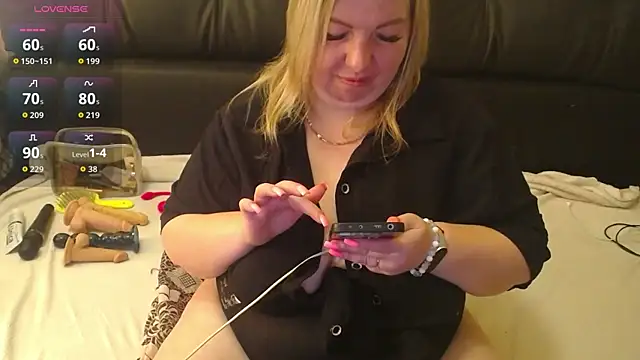 Snapshot of MARGARET_gem chatting on 05-14-26, 03:19 MARGARET gem online show from 05-14-26, 03:19