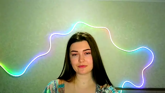 Snapshot of SeductiveTati chatting on 03-15-26, 11:00 SeductiveTati online show from 03-15-26, 11:00