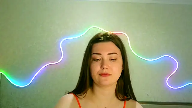 Snapshot of SeductiveTati chatting on 05-31-26, 05:20 SeductiveTati online show from 05-31-26, 05:20