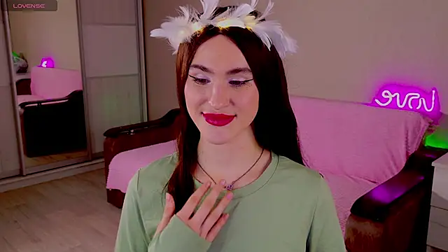 Snapshot of FridaCure chatting on 01-10-25, 07:21 FridaCure online show from 01-10-25, 07:21