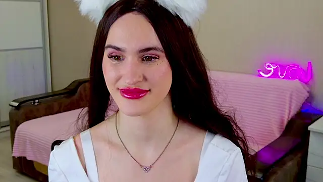 Snapshot of FridaCure chatting on 01-14-25, 08:20 FridaCure online show from 01-14-25, 08:20