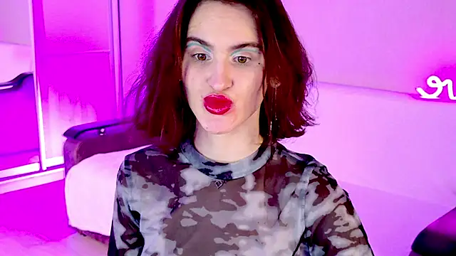 Snapshot of FridaCure chatting on 01-25-25, 11:11 FridaCure online show from 01-25-25, 11:11