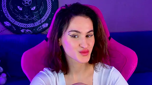 Snapshot of FridaCure chatting on 02-20-25, 08:17 FridaCure online show from 02-20-25, 08:17