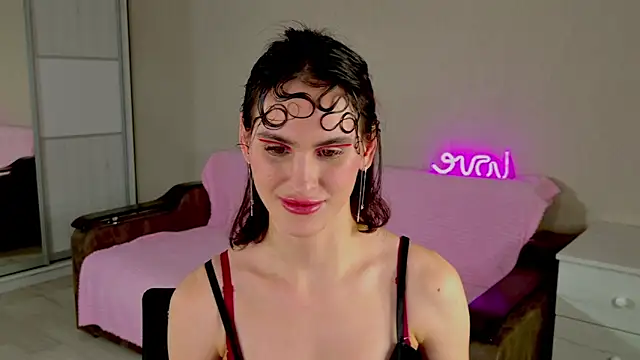 Snapshot of FridaCure chatting on 02-22-25, 09:26 FridaCure online show from 02-22-25, 09:26