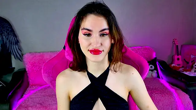 Snapshot of FridaCure chatting on 03-06-25, 05:14 FridaCure online show from 03-06-25, 05:14