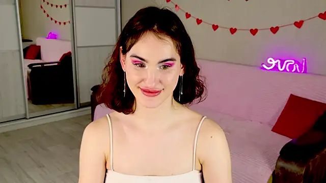 Snapshot of FridaCure chatting on 03-17-25, 01:24 FridaCure online show from 03-17-25, 01:24