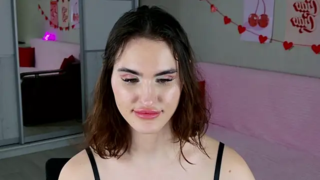 Snapshot of FridaCure chatting on 03-21-25, 01:56 FridaCure online show from 03-21-25, 01:56