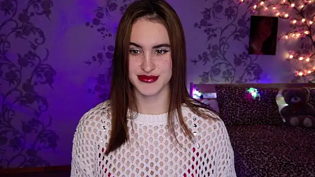 Snapshot of FridaCure chatting on 11-23-25, 06:41 FridaCure online show from 11-23-25, 06:41