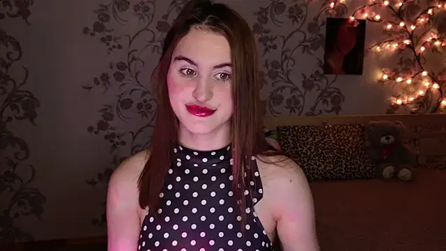 Snapshot of FridaCure chatting on 11-27-25, 07:49 FridaCure online show from 11-27-25, 07:49