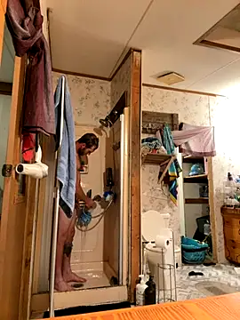 dcockell online show from 10-28-25, 02:26