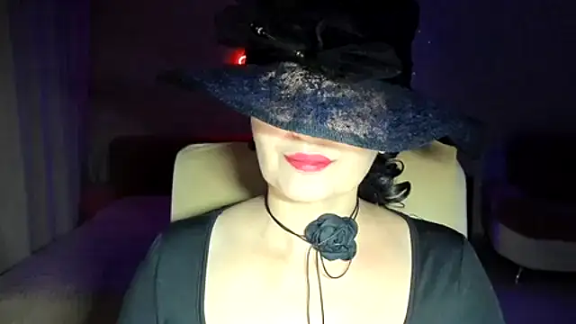 WitchBlueRose online show from 11-09-25, 09:02