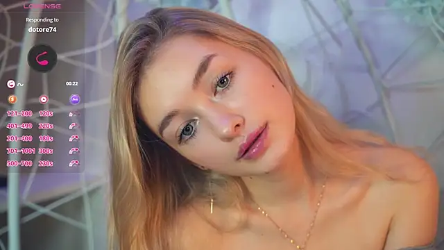 Snapshot of FlairCunard chatting on 12-12-24, 10:20 FlairCunard online show from 12-12-24, 10:20