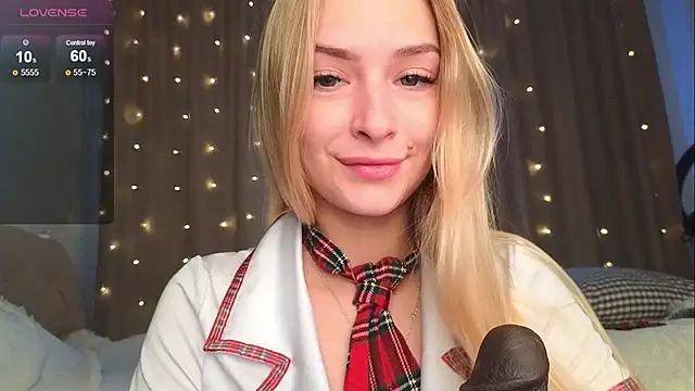 Snapshot of Soft_Eva chatting on 01-12-25, 02:09 Soft Eva online show from 01-12-25, 02:09