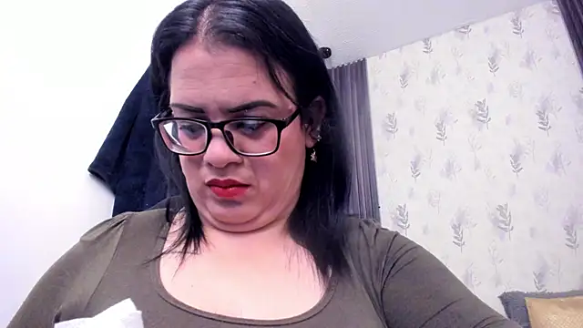 Snapshot of brigittemiller chatting on 11-04-25, 04:39 brigittemiller online show from 11-04-25, 04:39