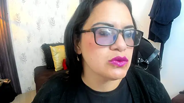 Snapshot of brigittemiller chatting on 11-16-25, 04:34 brigittemiller online show from 11-16-25, 04:34