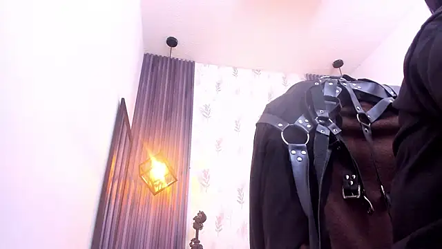 Snapshot of brigittemiller chatting on 11-25-25, 04:18 brigittemiller online show from 11-25-25, 04:18