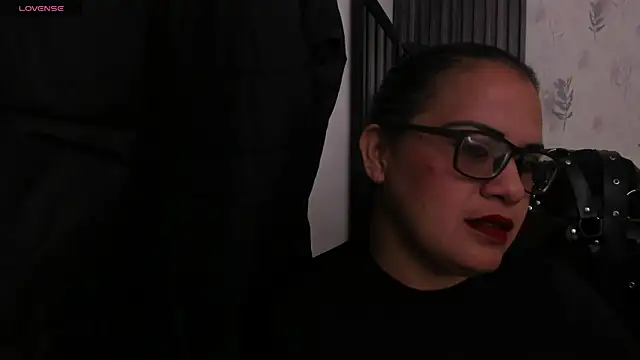 Snapshot of brigittemiller chatting on 11-26-25, 04:08 brigittemiller online show from 11-26-25, 04:08