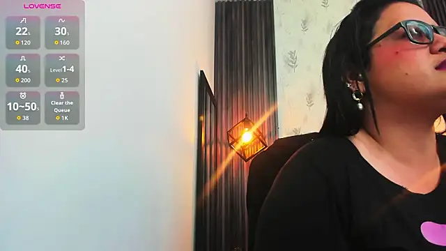 Snapshot of brigittemiller chatting on 11-30-25, 04:33 brigittemiller online show from 11-30-25, 04:33