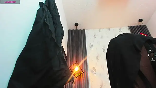 Snapshot of brigittemiller chatting on 12-01-25, 04:23 brigittemiller online show from 12-01-25, 04:23