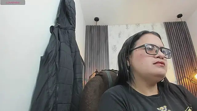 Snapshot of brigittemiller chatting on 12-16-25, 04:23 brigittemiller online show from 12-16-25, 04:23