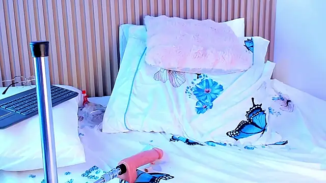 Snapshot of zoe_rivers chatting on 01-11-25, 08:21 zoe rivers online show from 01-11-25, 08:21