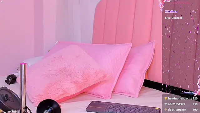 Snapshot of zoe_rivers chatting on 02-10-25, 11:13 zoe rivers online show from 02-10-25, 11:13