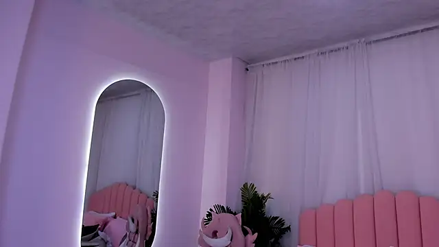 Snapshot of zoe_rivers chatting on 02-18-25, 05:10 zoe rivers online show from 02-18-25, 05:10