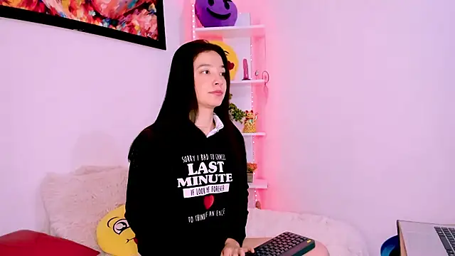 Manuelaa mejiia online show from 02-27-25, 07:58