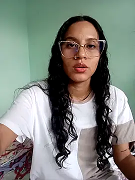 Karii-R online show from 02-21-26, 04:30