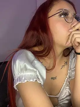 Snapshot of _charlott_dm chatting on 02-04-25, 09:31  charlott dm online show from 02-04-25, 09:31