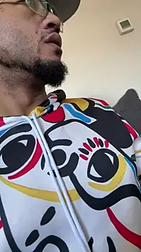 KySir1990 online show from 12-15-25, 06:34