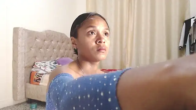 Snapshot of Samary_thomas chatting on 12-01-24, 11:04 Samary thomas online show from 12-01-24, 11:04