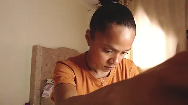 Snapshot of Samary_thomas chatting on 12-07-24, 09:33 Samary thomas online show from 12-07-24, 09:33