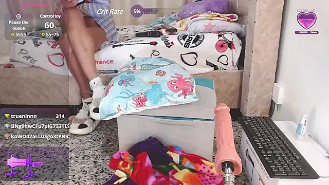 Snapshot of Samary_thomas chatting on 01-10-25, 03:18 Samary thomas online show from 01-10-25, 03:18