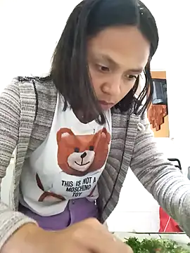 Snapshot of Samary_thomas chatting on 01-14-25, 10:23 Samary thomas online show from 01-14-25, 10:23