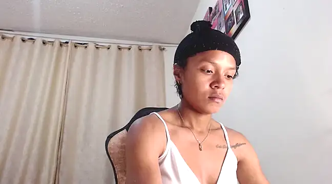 Snapshot of Samary_thomas chatting on 03-17-25, 11:43 Samary thomas online show from 03-17-25, 11:43