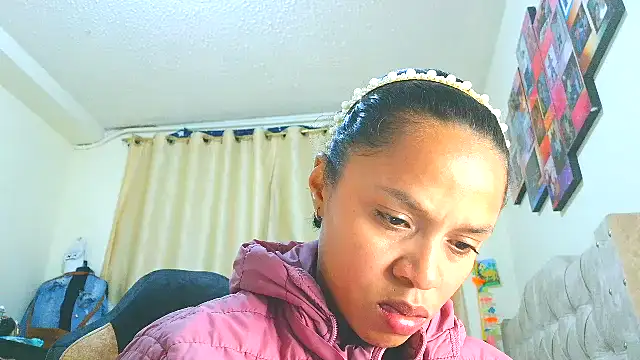 Snapshot of Samary_thomas chatting on 09-25-25, 12:47 Samary thomas online show from 09-25-25, 12:47