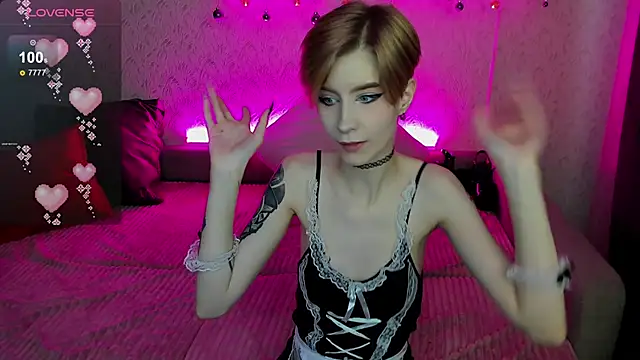 Snapshot of Angel_Jules chatting on 12-10-24, 04:24 Angel Jules online show from 12-10-24, 04:24