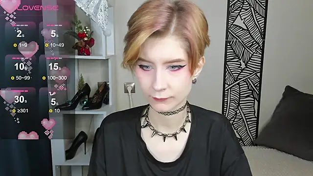 Snapshot of Angel_Jules chatting on 12-13-24, 12:53 Angel Jules online show from 12-13-24, 12:53